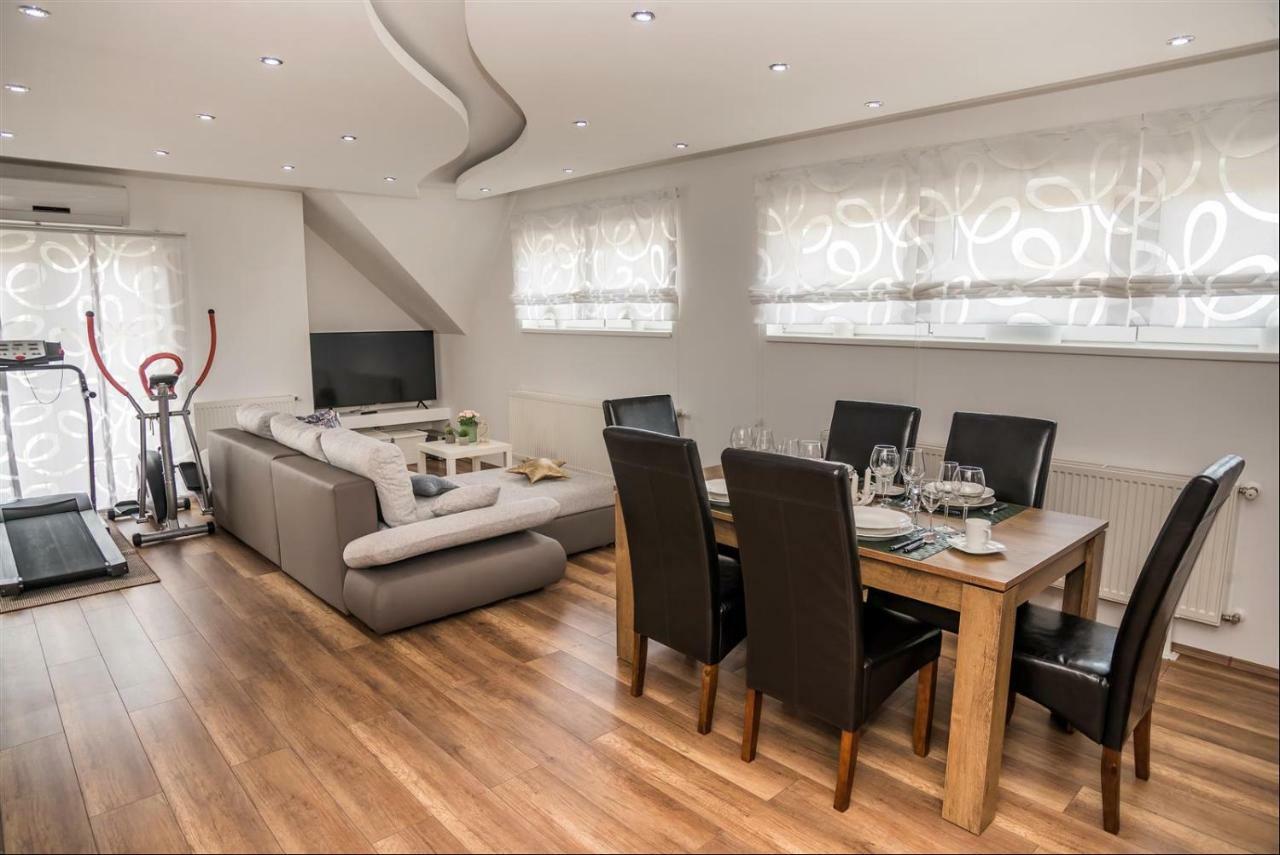 Apartman Hubertus 5* Vagovina エクステリア 写真