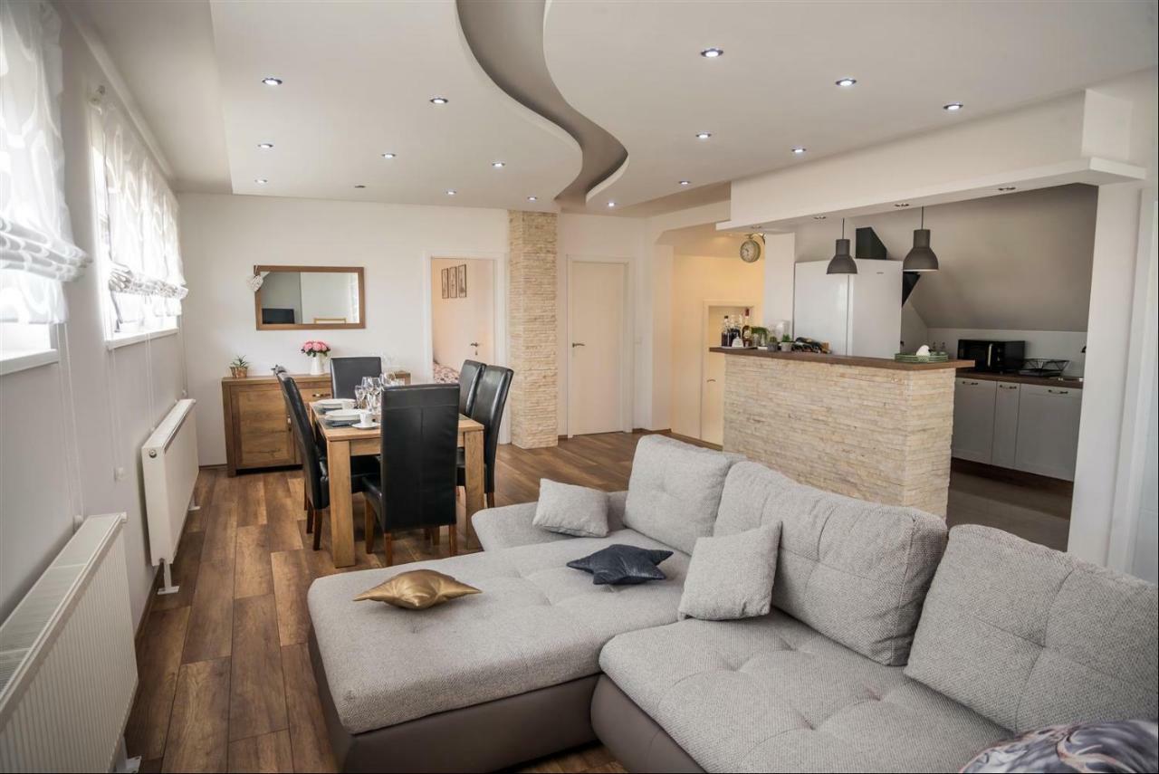 Apartman Hubertus 5* Vagovina エクステリア 写真