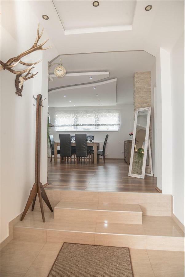 Apartman Hubertus 5* Vagovina エクステリア 写真