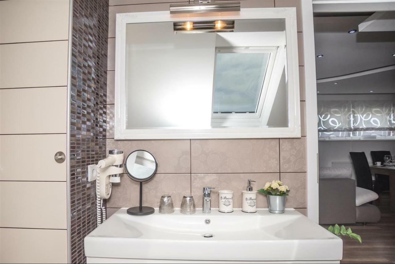 Apartman Hubertus 5* Vagovina エクステリア 写真